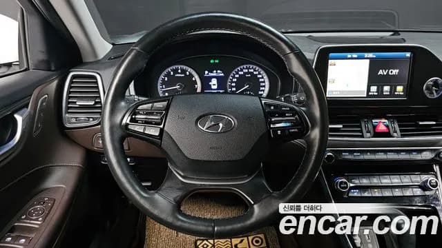 2018 Hyundai Grandeur IG 2.4 Premium Sold VIN KMHF441CBJA102705 – photo 18 2018 Hyundai Grandeur IG 2.4 Premium Sold VIN KMHF441CBJA102705 – photo 18