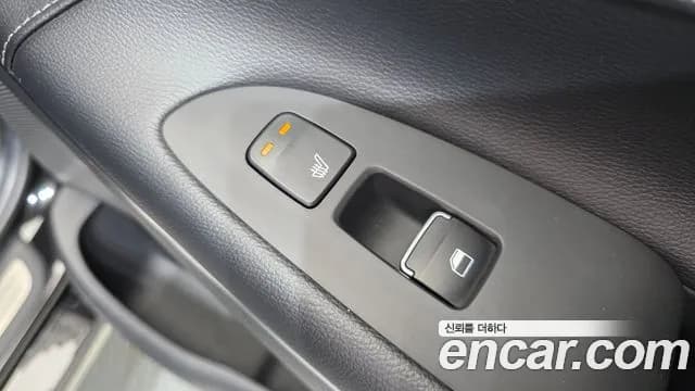 2018 Hyundai Grandeur IG 2.4 Premium Sold VIN KMHF441CBJA120421 – interior seats 2018 Hyundai Grandeur IG 2.4 Premium Sold VIN KMHF441CBJA120421 – interior seats