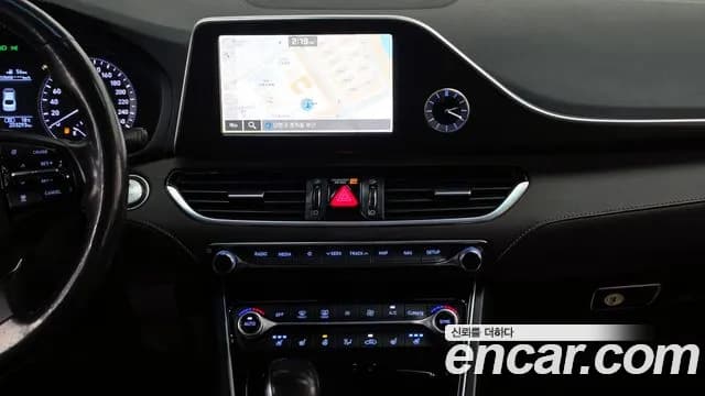 2018 Hyundai Grandeur IG 2.4 Premium Sold VIN KMHF441CBJA121393 – side profile 2018 Hyundai Grandeur IG 2.4 Premium Sold VIN KMHF441CBJA121393 – side profile