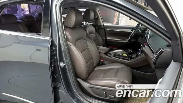 2018 Hyundai Grandeur IG 2.4 Premium Sold VIN KMHF441CBJA121393 – undercarriage 2018 Hyundai Grandeur IG 2.4 Premium Sold VIN KMHF441CBJA121393 – undercarriage