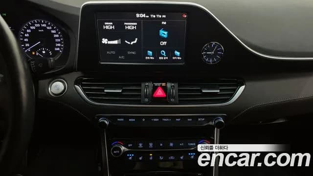 2018 Hyundai Grandeur IG 2.4 Premium Sold VIN KMHF441CBJA139458 – engine bay 2018 Hyundai Grandeur IG 2.4 Premium Sold VIN KMHF441CBJA139458 – engine bay
