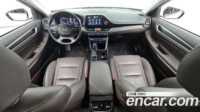 2018 Hyundai Grandeur IG 2.4 Premium Sold VIN KMHF441CBJA139458 – trunk area 2018 Hyundai Grandeur IG 2.4 Premium Sold VIN KMHF441CBJA139458 – trunk area