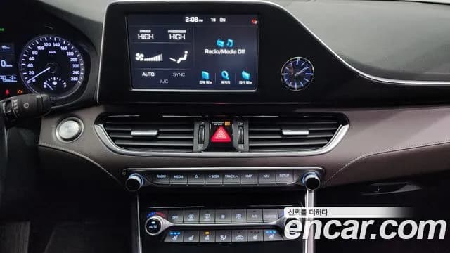 2018 Hyundai Grandeur IG 2.4 Premium Sold VIN KMHF441CBJA141115 – rear exterior 2018 Hyundai Grandeur IG 2.4 Premium Sold VIN KMHF441CBJA141115 – rear exterior