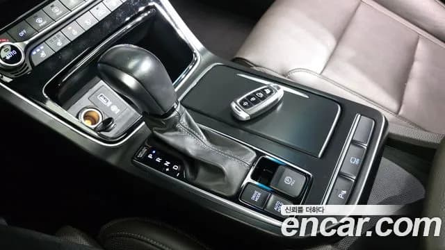 2018 Hyundai Grandeur IG 2.4 Premium Sold VIN KMHF441CBJA152665 – side profile 2018 Hyundai Grandeur IG 2.4 Premium Sold VIN KMHF441CBJA152665 – side profile