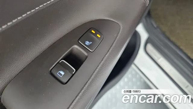 2019 Hyundai Grandeur IG 2.4 Premium Sold VIN KMHF441CBKA188739 – photo 16 2019 Hyundai Grandeur IG 2.4 Premium Sold VIN KMHF441CBKA188739 – photo 16