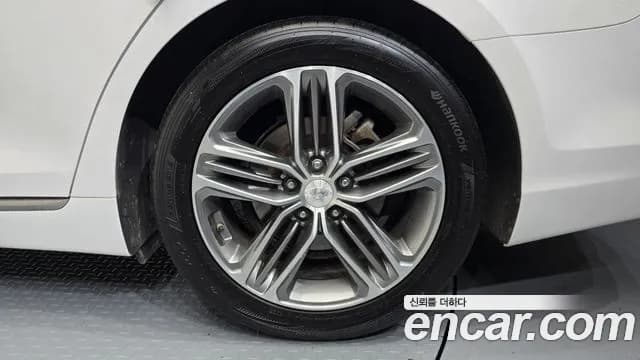 2019 Hyundai Grandeur IG 2.4 Premium Sold VIN KMHF441CBKA191186 – photo 13 2019 Hyundai Grandeur IG 2.4 Premium Sold VIN KMHF441CBKA191186 – photo 13