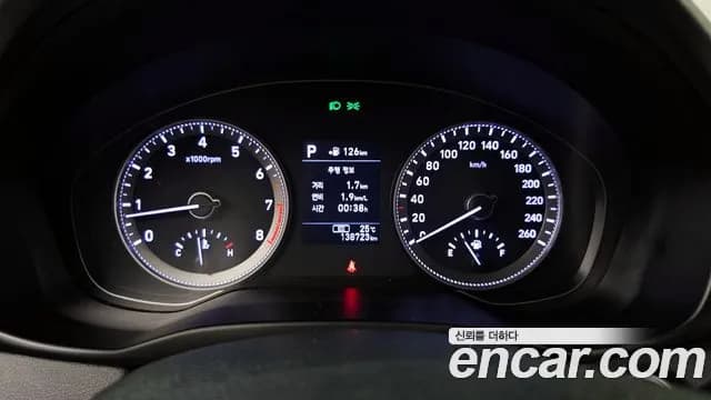 2019 Hyundai Grandeur IG 2.4 Premium Sold VIN KMHF441CBKA196980 – interior seats 2019 Hyundai Grandeur IG 2.4 Premium Sold VIN KMHF441CBKA196980 – interior seats
