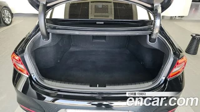 2019 Hyundai Grandeur IG 2.4 Premium Sold VIN KMHF441CBKA196980 – photo 11 2019 Hyundai Grandeur IG 2.4 Premium Sold VIN KMHF441CBKA196980 – photo 11
