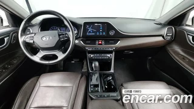2019 Hyundai Grandeur IG 2.4 Premium Sold VIN KMHF441CBKA198941 – side profile 2019 Hyundai Grandeur IG 2.4 Premium Sold VIN KMHF441CBKA198941 – side profile