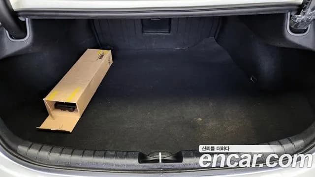 2019 Hyundai Grandeur IG 2.4 Premium Sold VIN KMHF441CBKA198941 – photo 15 2019 Hyundai Grandeur IG 2.4 Premium Sold VIN KMHF441CBKA198941 – photo 15