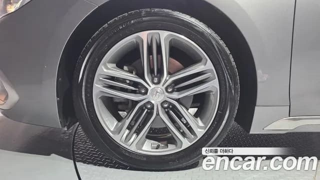 2019 Hyundai Grandeur IG 2.4 Premium Sold VIN KMHF441CBKA200335 – photo 25 2019 Hyundai Grandeur IG 2.4 Premium Sold VIN KMHF441CBKA200335 – photo 25