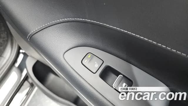 2019 Hyundai Grandeur IG 2.4 Premium Sold VIN KMHF441CBKA208348 – exterior detail 2019 Hyundai Grandeur IG 2.4 Premium Sold VIN KMHF441CBKA208348 – exterior detail