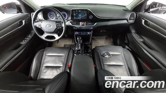 2019 Hyundai Grandeur IG 2.4 Exclusive Sold VIN KMHF441CBKA223840 – interior seats 2019 Hyundai Grandeur IG 2.4 Exclusive Sold VIN KMHF441CBKA223840 – interior seats