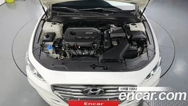 2019 Hyundai Grandeur IG 2.4 Exclusive Sold VIN KMHF441CBKA244178 – trunk area 2019 Hyundai Grandeur IG 2.4 Exclusive Sold VIN KMHF441CBKA244178 – trunk area