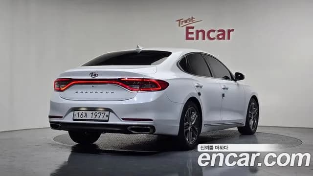 2019 Hyundai Grandeur IG 2.4 Exclusive Sold VIN KMHF441CBKA245028 – photo 13 2019 Hyundai Grandeur IG 2.4 Exclusive Sold VIN KMHF441CBKA245028 – photo 13