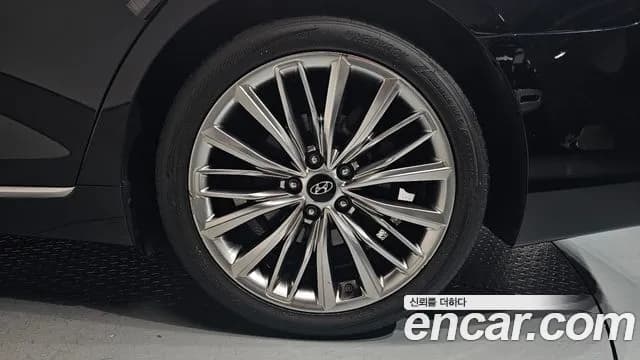 2019 Hyundai Grandeur IG 2.4 Exclusive Sold VIN KMHF441CBKA294121 – photo 19 2019 Hyundai Grandeur IG 2.4 Exclusive Sold VIN KMHF441CBKA294121 – photo 19
