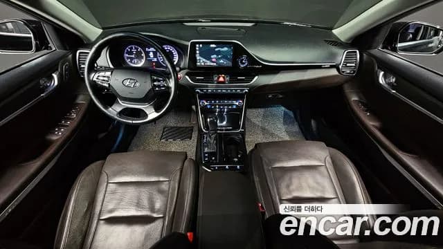 2017 Hyundai Grandeur IG 2.2 Diesel Premium Sold VIN KMHF441RBHA022635 – undercarriage 2017 Hyundai Grandeur IG 2.2 Diesel Premium Sold VIN KMHF441RBHA022635 – undercarriage
