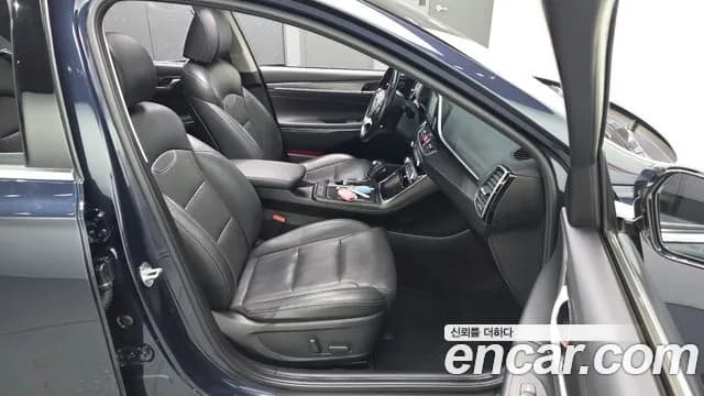2017 Hyundai Grandeur IG 2.2 Diesel Premium Sold VIN KMHF441RBHA032862 – photo 17 2017 Hyundai Grandeur IG 2.2 Diesel Premium Sold VIN KMHF441RBHA032862 – photo 17