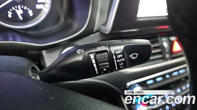 2018 Hyundai Grandeur IG 2.2 Diesel Premium Sold VIN KMHF441RBJA050497 – exterior detail 2018 Hyundai Grandeur IG 2.2 Diesel Premium Sold VIN KMHF441RBJA050497 – exterior detail