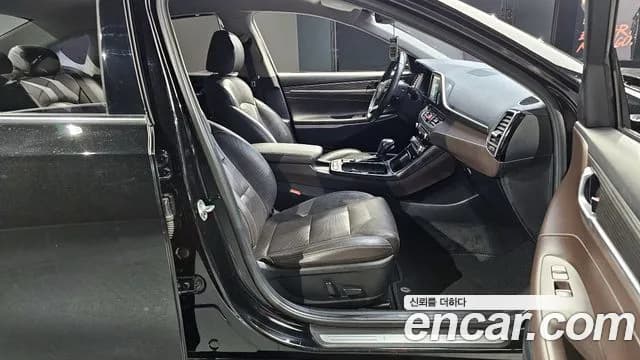2018 Hyundai Grandeur IG 2.2 Diesel Premium Sold VIN KMHF441RBJA147303 – photo 16 2018 Hyundai Grandeur IG 2.2 Diesel Premium Sold VIN KMHF441RBJA147303 – photo 16
