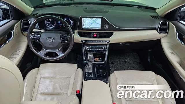 2018 Hyundai Grandeur IG 2.2 Diesel Premium Sold VIN KMHF441RBJA154269 – engine bay 2018 Hyundai Grandeur IG 2.2 Diesel Premium Sold VIN KMHF441RBJA154269 – engine bay