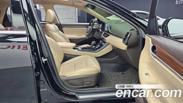 2018 Hyundai Grandeur IG 2.2 Diesel Premium Sold VIN KMHF441RBJA154269 – photo 17 2018 Hyundai Grandeur IG 2.2 Diesel Premium Sold VIN KMHF441RBJA154269 – photo 17
