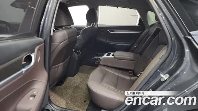2018 Hyundai Grandeur IG 2.2 Diesel Premium Sold VIN KMHF441RBJA157327 – photo 20 2018 Hyundai Grandeur IG 2.2 Diesel Premium Sold VIN KMHF441RBJA157327 – photo 20