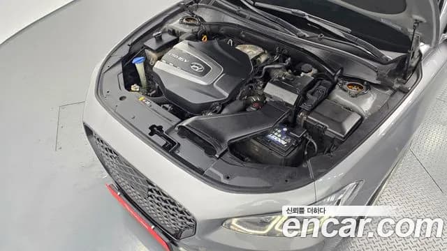 2019 Hyundai Grandeur IG 2.2 Diesel Premium Sold VIN KMHF441RBKA183011 – engine bay 2019 Hyundai Grandeur IG 2.2 Diesel Premium Sold VIN KMHF441RBKA183011 – engine bay