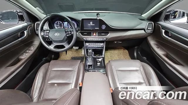 2019 Hyundai Grandeur IG 2.2 Diesel Premium Sold VIN KMHF441RBKA191721 – interior seats 2019 Hyundai Grandeur IG 2.2 Diesel Premium Sold VIN KMHF441RBKA191721 – interior seats