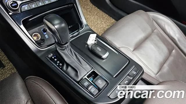 2019 Hyundai Grandeur IG 2.2 Diesel Premium Sold VIN KMHF441RBKA191721 – engine bay 2019 Hyundai Grandeur IG 2.2 Diesel Premium Sold VIN KMHF441RBKA191721 – engine bay