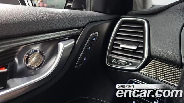2019 Hyundai Grandeur IG 2.2 Diesel Premium Sold VIN KMHF441RBKA193944 – front exterior 2019 Hyundai Grandeur IG 2.2 Diesel Premium Sold VIN KMHF441RBKA193944 – front exterior