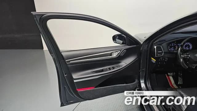 2019 Hyundai Grandeur IG 2.2 Diesel Premium Sold VIN KMHF441RBKA193944 – side profile 2019 Hyundai Grandeur IG 2.2 Diesel Premium Sold VIN KMHF441RBKA193944 – side profile