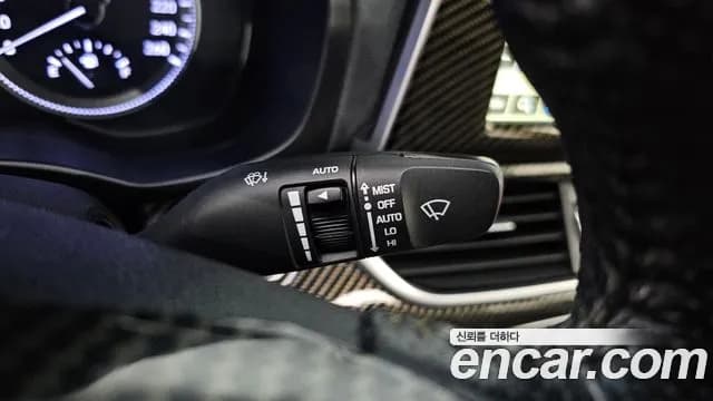 2019 Hyundai Grandeur IG 2.2 Diesel Premium Sold VIN KMHF441RBKA193944 – undercarriage 2019 Hyundai Grandeur IG 2.2 Diesel Premium Sold VIN KMHF441RBKA193944 – undercarriage