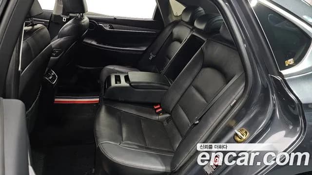 2019 Hyundai Grandeur IG 2.2 Diesel Premium Sold VIN KMHF441RBKA193944 – photo 15 2019 Hyundai Grandeur IG 2.2 Diesel Premium Sold VIN KMHF441RBKA193944 – photo 15