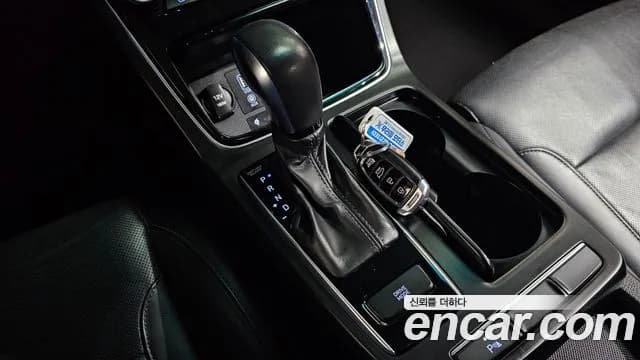 2017 Hyundai Grandeur IG 3.0 LPi Modern (Rental Car) Sold VIN KMHF641NBHA041704 – interior seats 2017 Hyundai Grandeur IG 3.0 LPi Modern (Rental Car) Sold VIN KMHF641NBHA041704 – interior seats