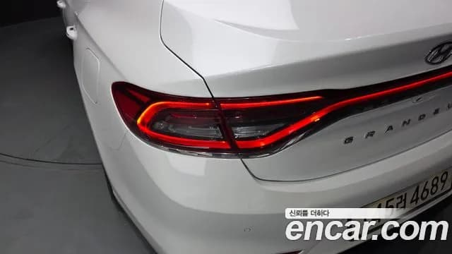 2018 Hyundai Grandeur IG 3.0 LPi Modern (Rental Car) Sold VIN KMHF641NBJA047568 – engine bay 2018 Hyundai Grandeur IG 3.0 LPi Modern (Rental Car) Sold VIN KMHF641NBJA047568 – engine bay