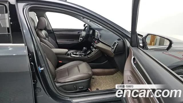 2018 Hyundai Grandeur IG 3.0 LPi Exclusive (Rental Car) Sold VIN KMHF641NBJA075391 – rear exterior 2018 Hyundai Grandeur IG 3.0 LPi Exclusive (Rental Car) Sold VIN KMHF641NBJA075391 – rear exterior