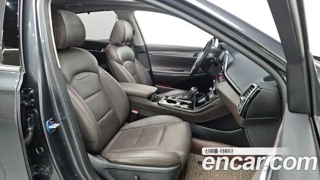 2018 Hyundai Grandeur IG 3.0 LPi Exclusive (Rental Car) Sold VIN KMHF641NBJA075391 – trunk area 2018 Hyundai Grandeur IG 3.0 LPi Exclusive (Rental Car) Sold VIN KMHF641NBJA075391 – trunk area