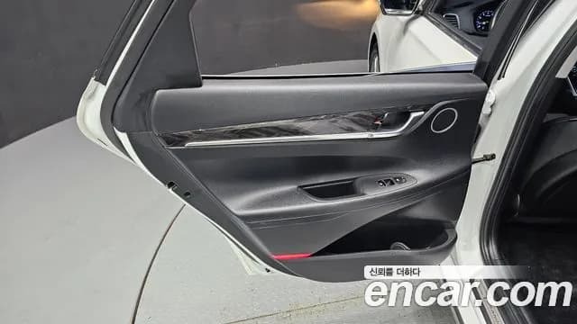 2018 Hyundai Grandeur IG 3.0 LPi Modern (Rental Car) Sold VIN KMHF641NBJA078386 – photo 12 2018 Hyundai Grandeur IG 3.0 LPi Modern (Rental Car) Sold VIN KMHF641NBJA078386 – photo 12