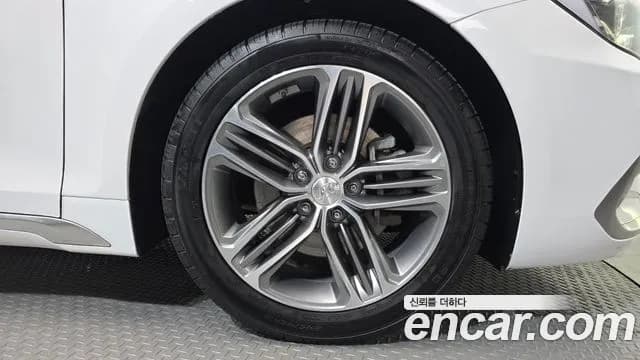 2018 Hyundai Grandeur IG 3.0 LPi Exclusive (Rental Car) Sold VIN KMHF641NBJA081912 – dashboard 2018 Hyundai Grandeur IG 3.0 LPi Exclusive (Rental Car) Sold VIN KMHF641NBJA081912 – dashboard