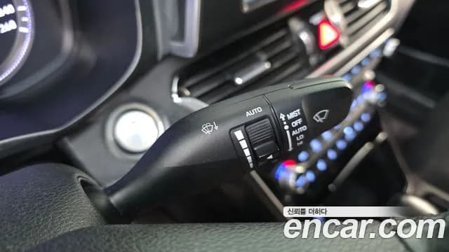2018 Hyundai Grandeur IG 3.0 LPi Exclusive (Rental Car) Sold VIN KMHF641NBJA081912 – undercarriage 2018 Hyundai Grandeur IG 3.0 LPi Exclusive (Rental Car) Sold VIN KMHF641NBJA081912 – undercarriage