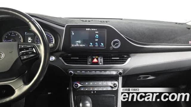 2018 Hyundai Grandeur IG 3.0 LPi Exclusive (Rental Car) Sold VIN KMHF641NBJA097033 – dashboard 2018 Hyundai Grandeur IG 3.0 LPi Exclusive (Rental Car) Sold VIN KMHF641NBJA097033 – dashboard