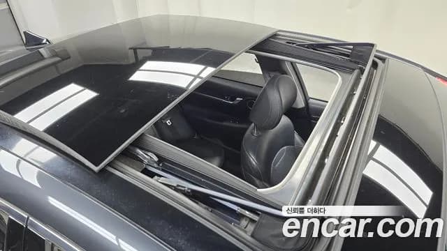 2018 Hyundai Grandeur IG 3.0 LPi Modern (Rental Car) Sold VIN KMHF641NBJA100553 – side profile 2018 Hyundai Grandeur IG 3.0 LPi Modern (Rental Car) Sold VIN KMHF641NBJA100553 – side profile