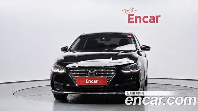 2018 Hyundai Grandeur IG 3.0 LPi Modern (Rental Car) Sold VIN KMHF641NBJA127762 – trunk area 2018 Hyundai Grandeur IG 3.0 LPi Modern (Rental Car) Sold VIN KMHF641NBJA127762 – trunk area