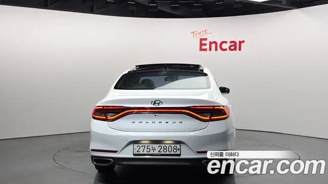 2018 Hyundai Grandeur IG 3.0 LPi Modern (Rental Car) Sold VIN KMHF641NBJA148028 – front exterior 2018 Hyundai Grandeur IG 3.0 LPi Modern (Rental Car) Sold VIN KMHF641NBJA148028 – front exterior