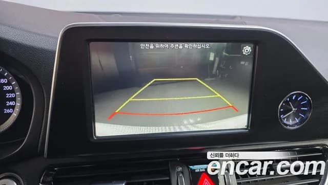 2018 Hyundai Grandeur IG 3.0 LPi Modern (Rental Car) Sold VIN KMHF641NBJA148028 – dashboard 2018 Hyundai Grandeur IG 3.0 LPi Modern (Rental Car) Sold VIN KMHF641NBJA148028 – dashboard