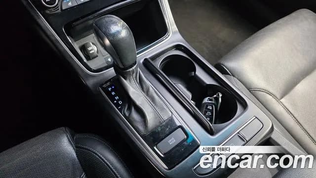 2018 Hyundai Grandeur IG 3.0 LPi Modern (Rental Car) Sold VIN KMHF641NBJA148028 – exterior detail 2018 Hyundai Grandeur IG 3.0 LPi Modern (Rental Car) Sold VIN KMHF641NBJA148028 – exterior detail
