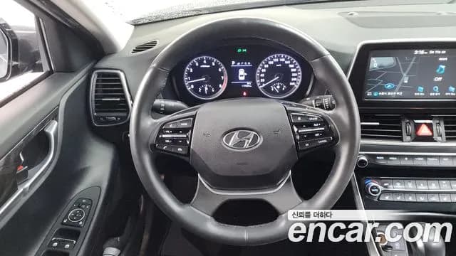 2018 Hyundai Grandeur IG 3.0 LPi Modern (Rental Car) Sold VIN KMHF641NBJA149499 – rear exterior 2018 Hyundai Grandeur IG 3.0 LPi Modern (Rental Car) Sold VIN KMHF641NBJA149499 – rear exterior