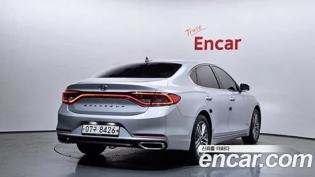 2018 Hyundai Grandeur IG 3.0 LPi Modern (Rental Car) Sold VIN KMHF641NBJA159588 – photo 11 2018 Hyundai Grandeur IG 3.0 LPi Modern (Rental Car) Sold VIN KMHF641NBJA159588 – photo 11