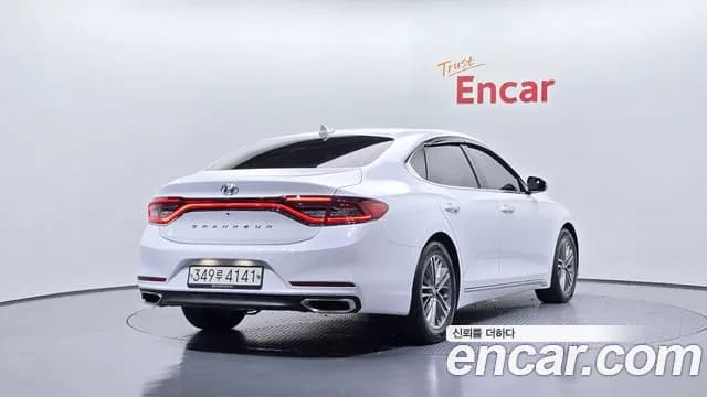2018 Hyundai Grandeur IG 3.0 LPi Modern (Rental Car) Sold VIN KMHF641NBJA160014 – undercarriage 2018 Hyundai Grandeur IG 3.0 LPi Modern (Rental Car) Sold VIN KMHF641NBJA160014 – undercarriage
